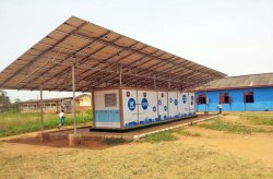 Kontenieri i gjenerates se re Karmod perdoret per ruajtjen e energjise diellore ne Nigeri