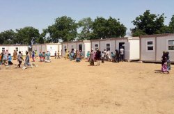 Konteinere qytetas te kampeve te refugjateve